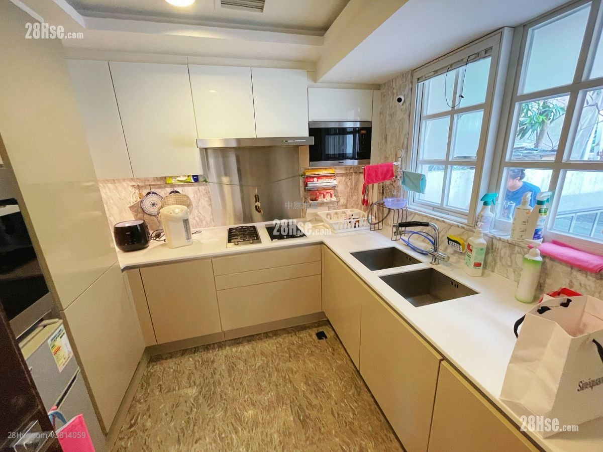 比華利山別墅 售盤 5+ 房 , 3 浴室 2,072 平方呎