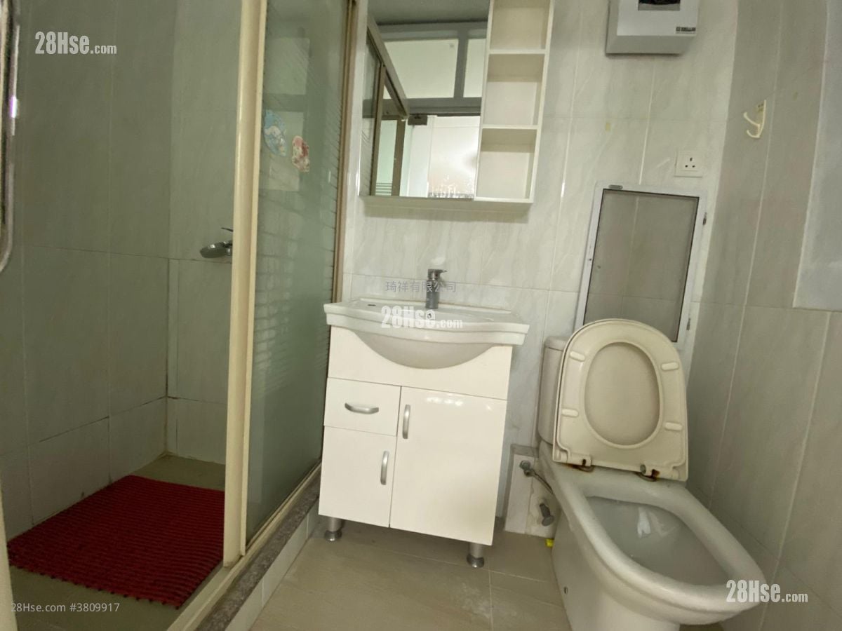 Village Sell 3 Bedrooms , 2 Bathrooms 700 ft²