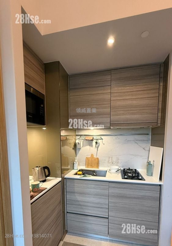 傲形 租盘 1 房 , 1 浴室 246 平方尺