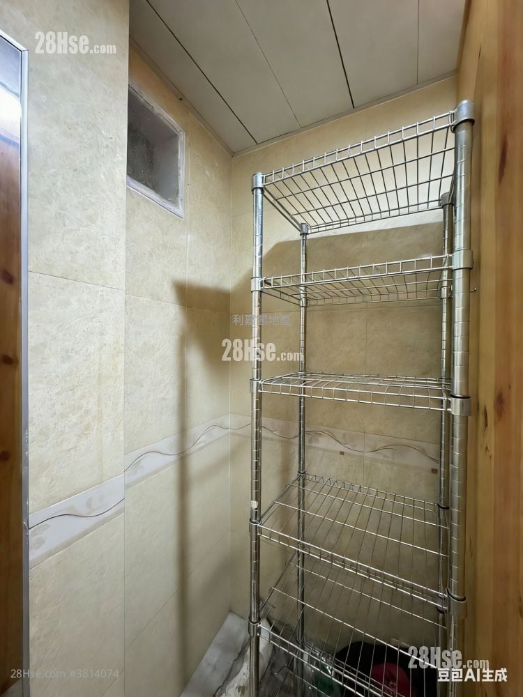 龙蟠苑 售盘 2 房 383 平方尺