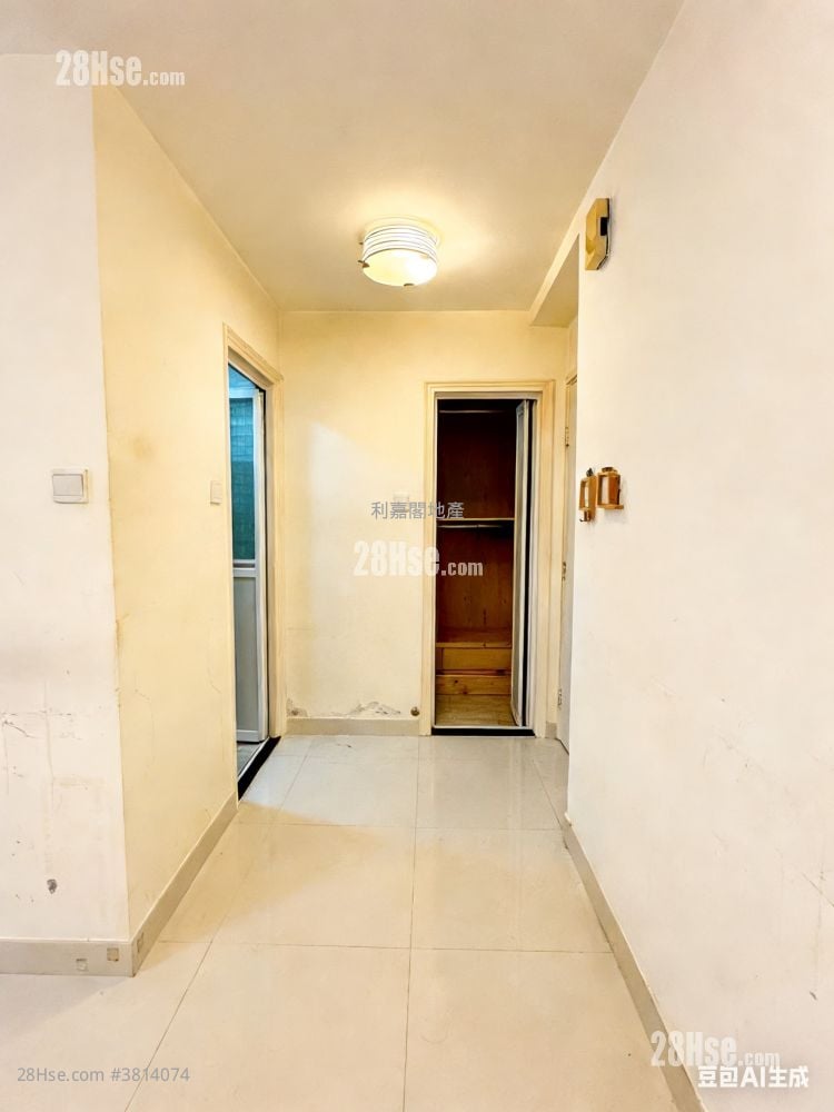 龙蟠苑 售盘 2 房 383 平方尺