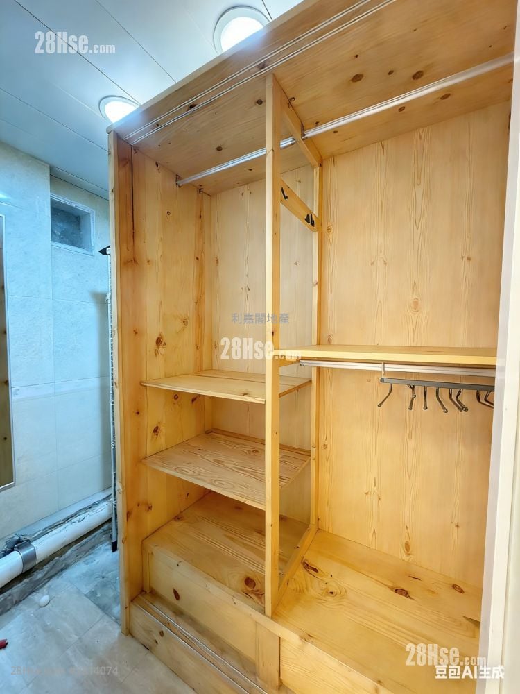 龙蟠苑 售盘 2 房 383 平方尺