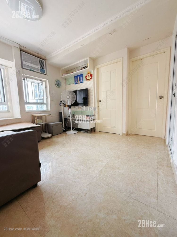 新葵芳花園 售盤 2 房 , 1 浴室 415 平方呎