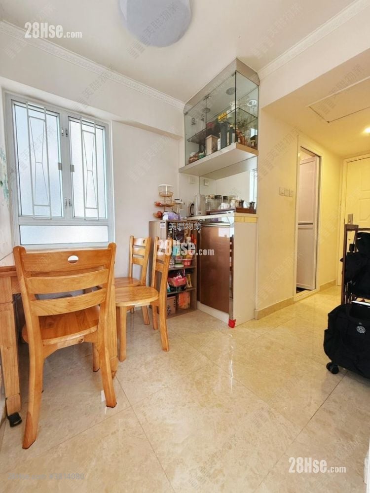 新葵芳花園 售盤 2 房 , 1 浴室 415 平方呎