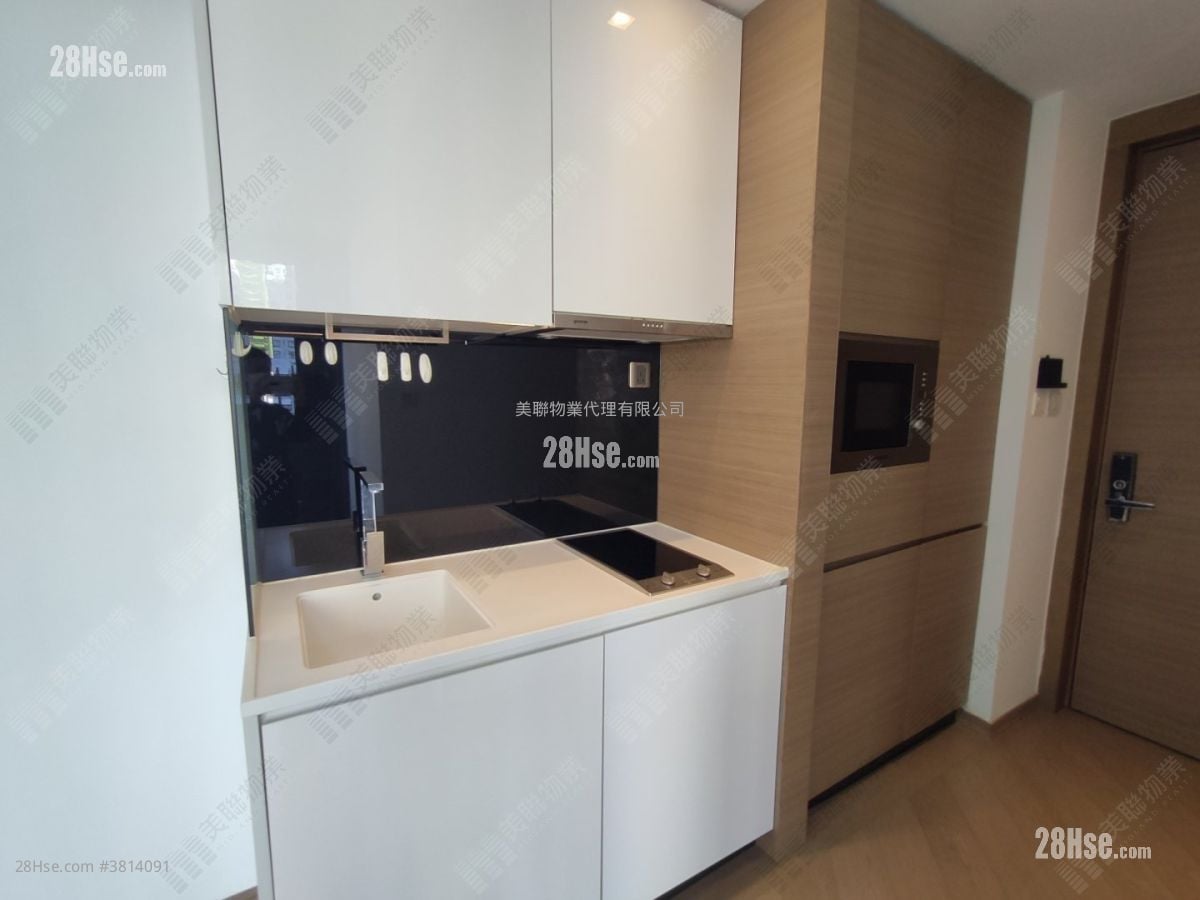 High One Sell 1 Bedroom 316 ft²