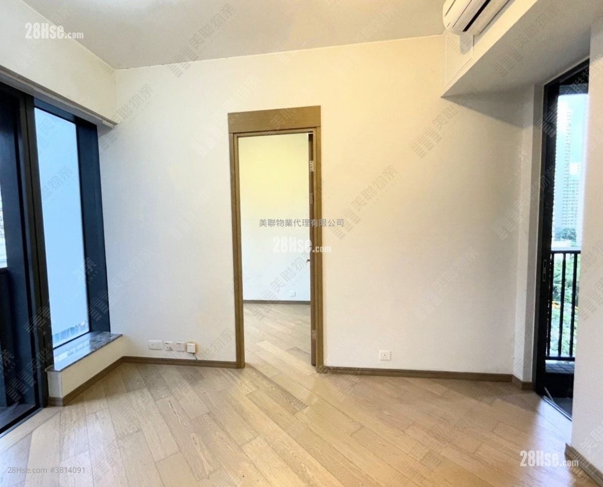 High One Sell 1 Bedroom 316 ft²