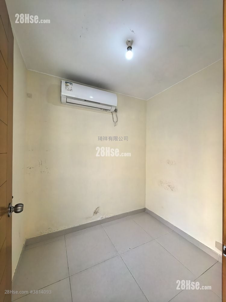 村屋 租盘 3 房 , 2 浴室