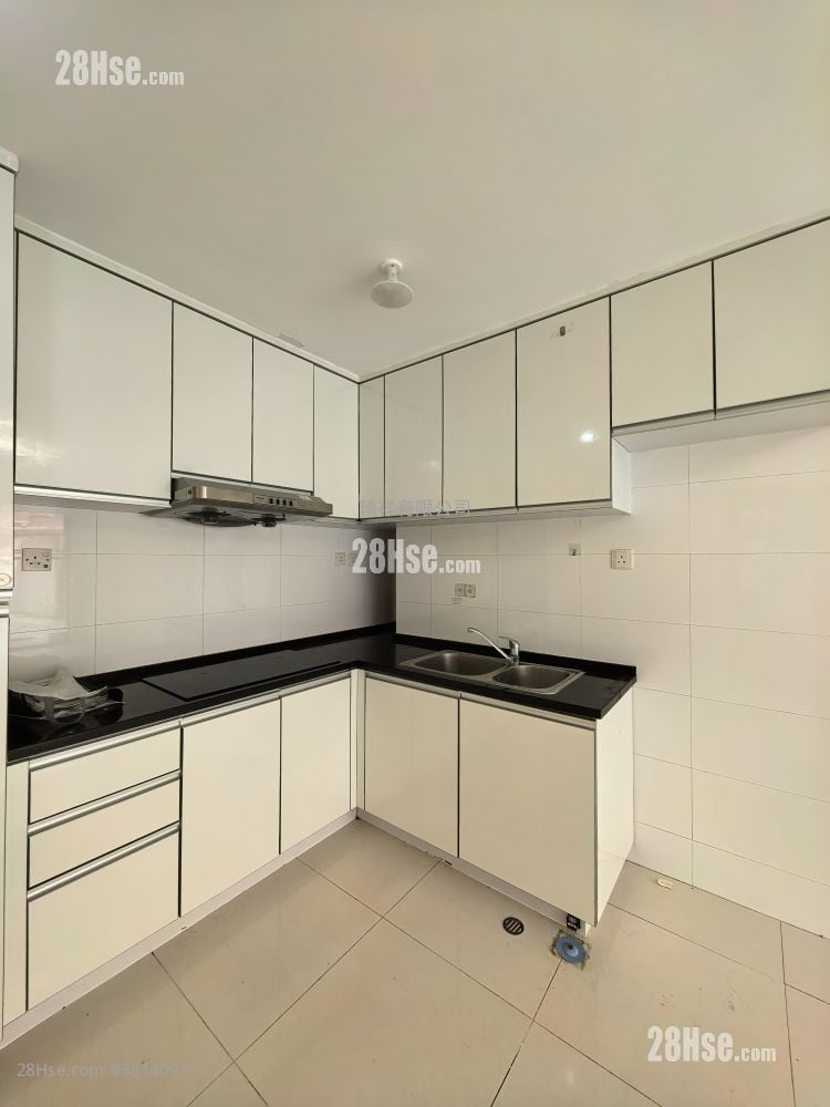 村屋 租盘 3 房 , 2 浴室