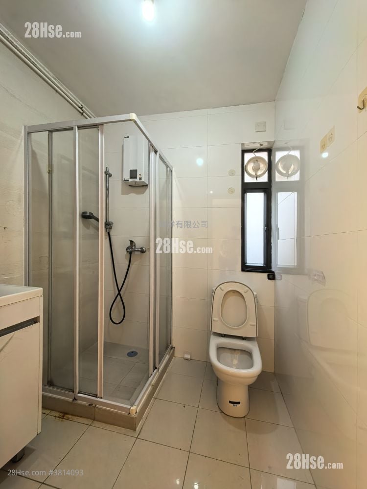 村屋 租盘 3 房 , 2 浴室