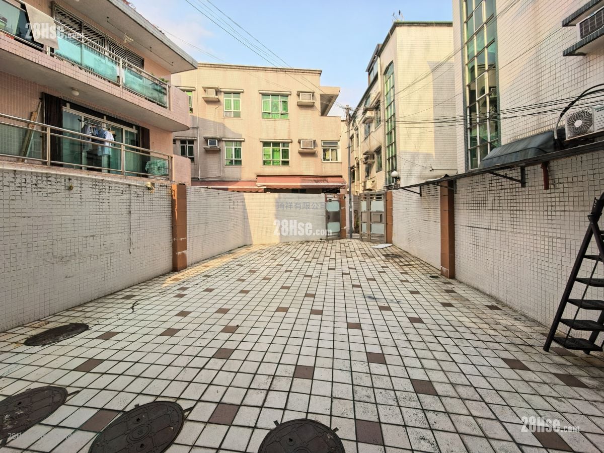 村屋 租盘 3 房 , 2 浴室