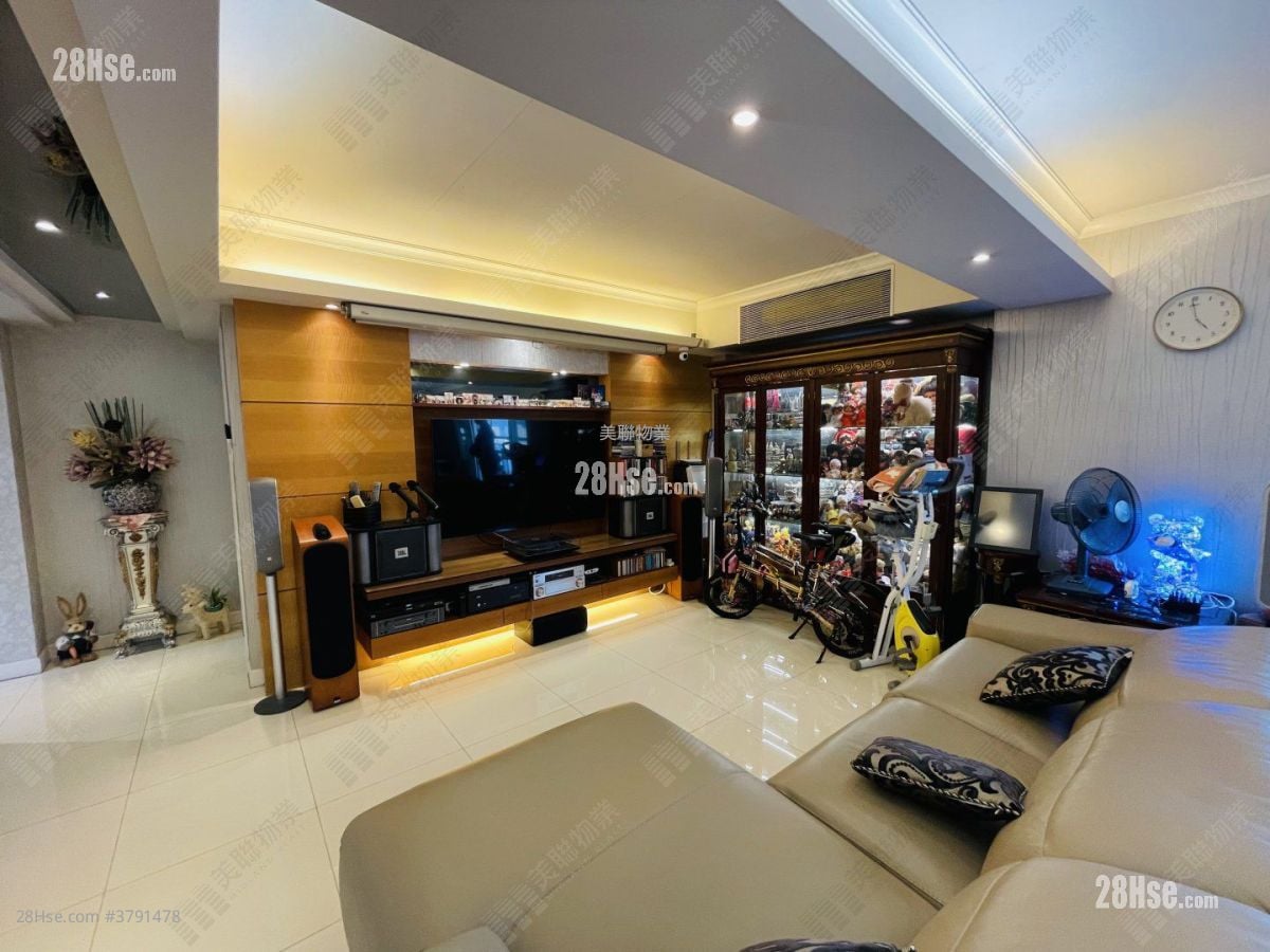 Julimount Garden Sell 3 Bedrooms , 2 Bathrooms 1,592 ft²