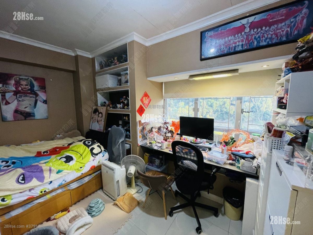 Julimount Garden Sell 3 Bedrooms , 2 Bathrooms 1,592 ft²