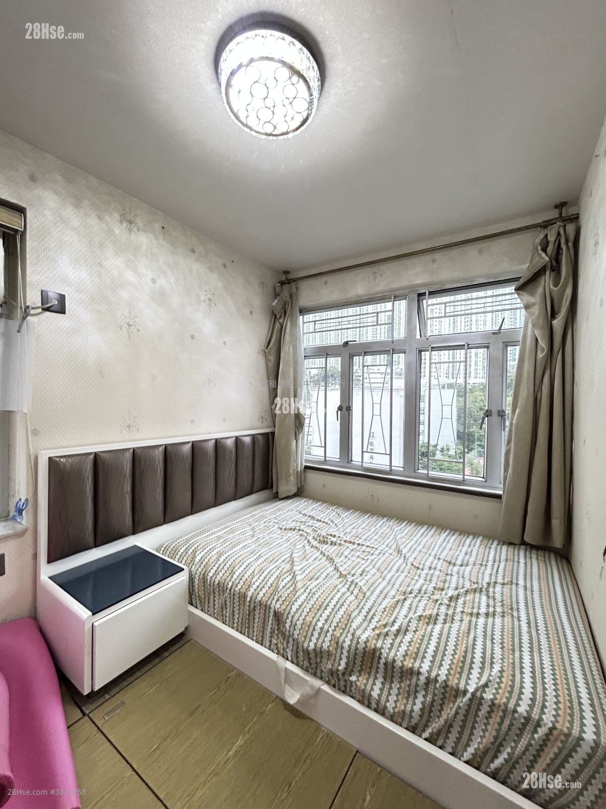 Tsuen Wan Centre Sell 380 ft²