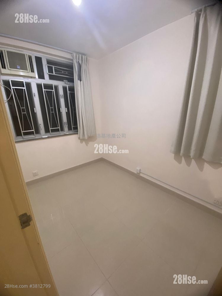 Amoy Gardens Rental 2 Bedrooms , 1 Bathroom 375 ft²