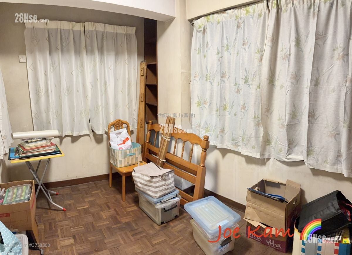 Evergreen Towers Sell 3 Bedrooms 527 ft²