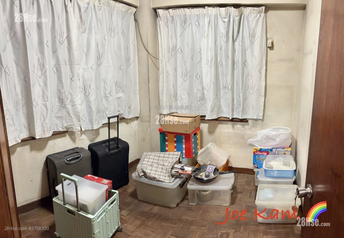 Evergreen Towers Sell 3 Bedrooms 527 ft²