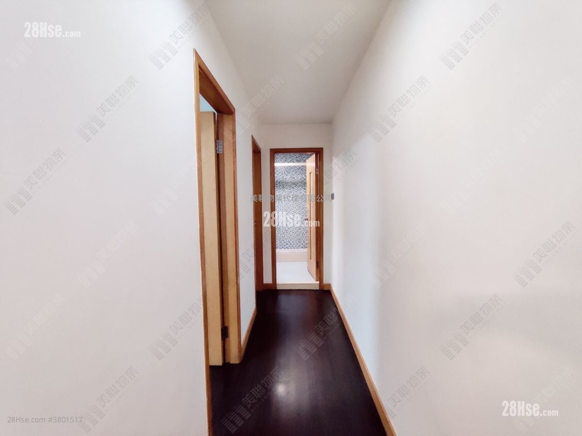 Mei Foo Sun Chuen Rental 2 Bedrooms , 1 Bathroom 511 ft²