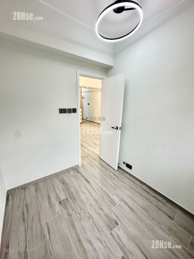 Wan Tin Building Rental 3 Bedrooms , 2 Bathrooms 734 ft²