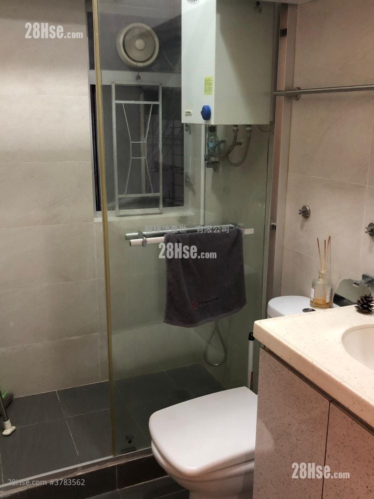 Hang Ying House Rental 2 Bedrooms , 1 Bathroom 446 ft²