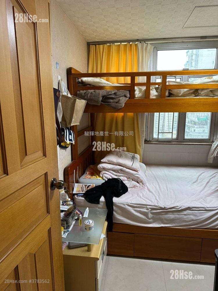 Hang Ying House Rental 2 Bedrooms , 1 Bathroom 446 ft²