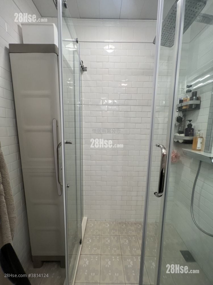 Taikoo Shing Sell 4 Bedrooms , 2 Bathrooms 1,114 ft²