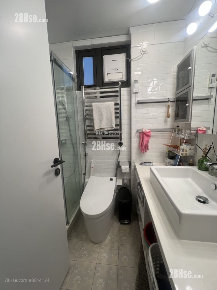 Taikoo Shing Sell 4 Bedrooms , 2 Bathrooms 1,114 ft²