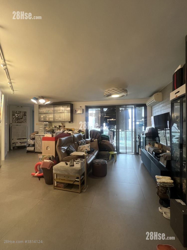 Taikoo Shing Sell 4 Bedrooms , 2 Bathrooms 1,114 ft²