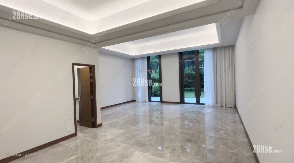 高尔夫御苑 售盘 5+ 房 2,640 平方尺