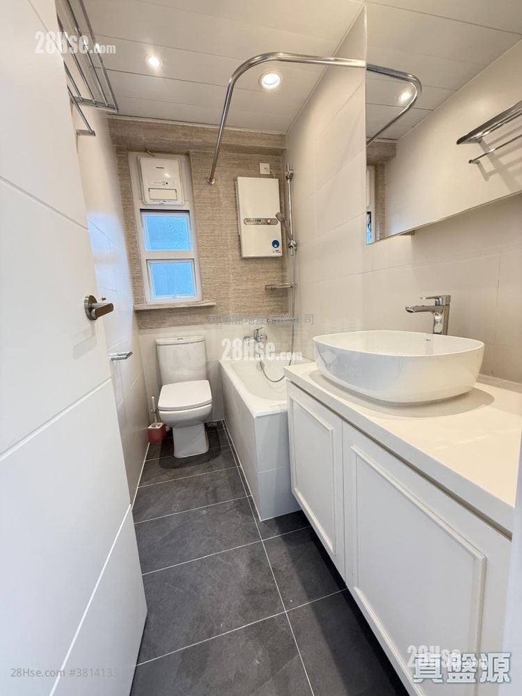 柏苑 售盤 2 房 385 平方呎