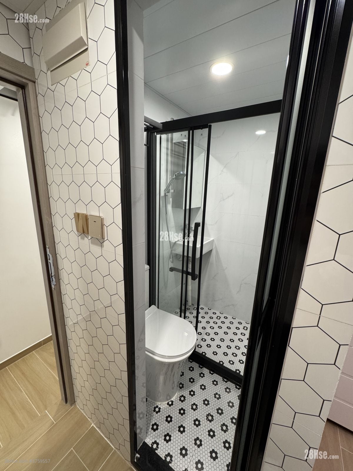 联和大厦 租盘 1 房 , 1 浴室 160 平方尺