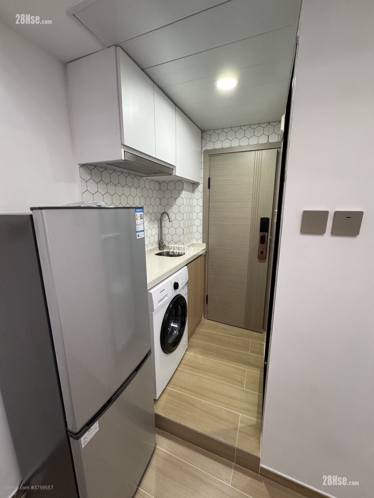 联和大厦 租盘 1 房 , 1 浴室 160 平方尺