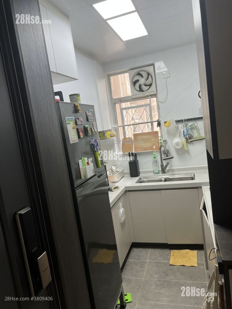 愉翠苑 售盤 3 房 , 2 浴室 650 平方呎