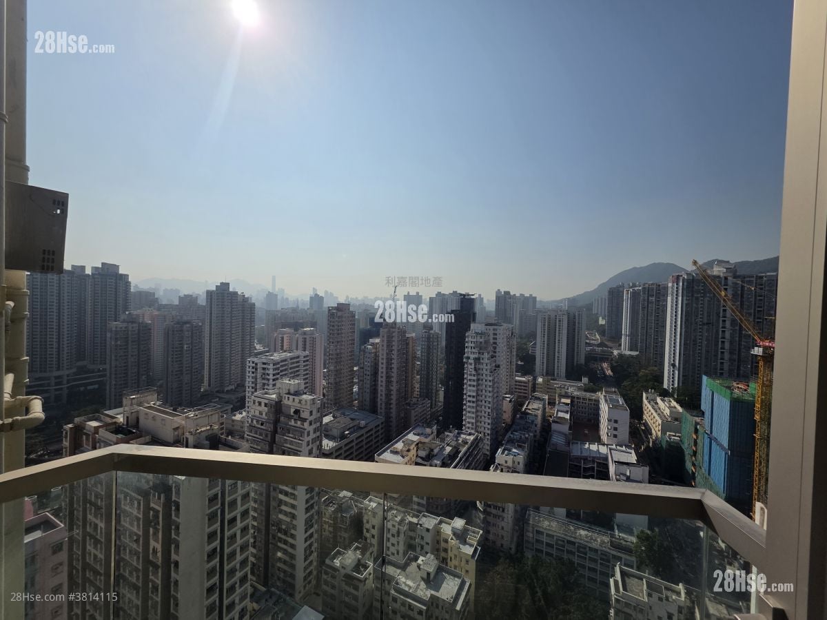 Aspen Crest Sell 2 Bedrooms 338 ft²