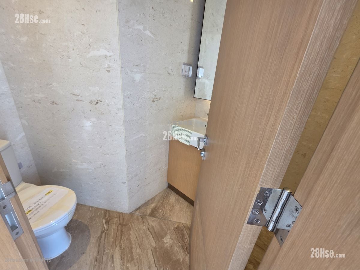 Aspen Crest Sell 2 Bedrooms 338 ft²