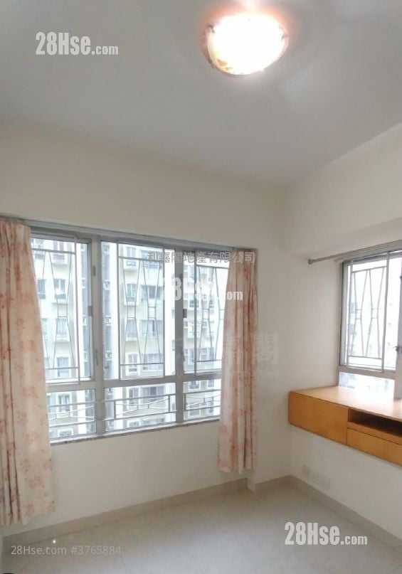 Fanling Centre Sell 2 Bedrooms , 1 Bathroom 368 ft²