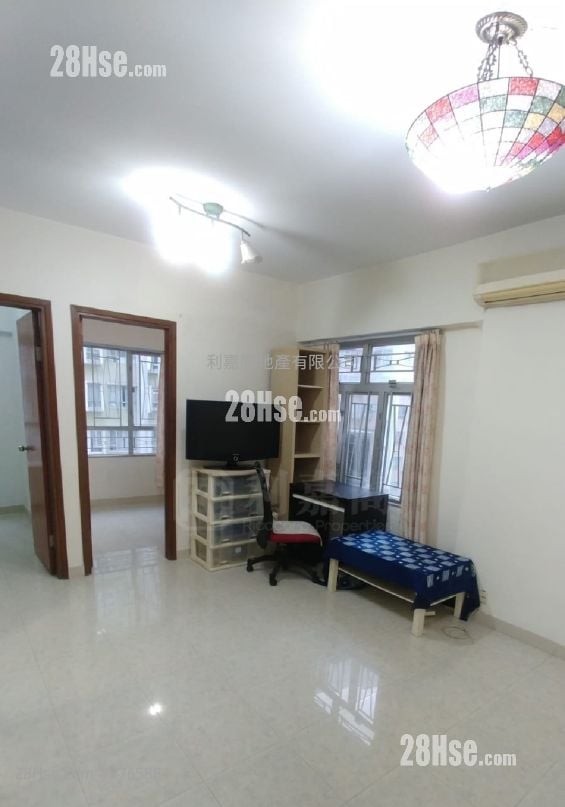 Fanling Centre Sell 2 Bedrooms , 1 Bathroom 368 ft²