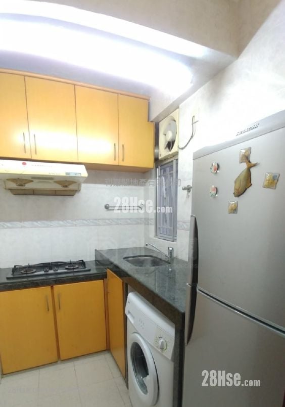 Fanling Centre Sell 2 Bedrooms , 1 Bathroom 368 ft²
