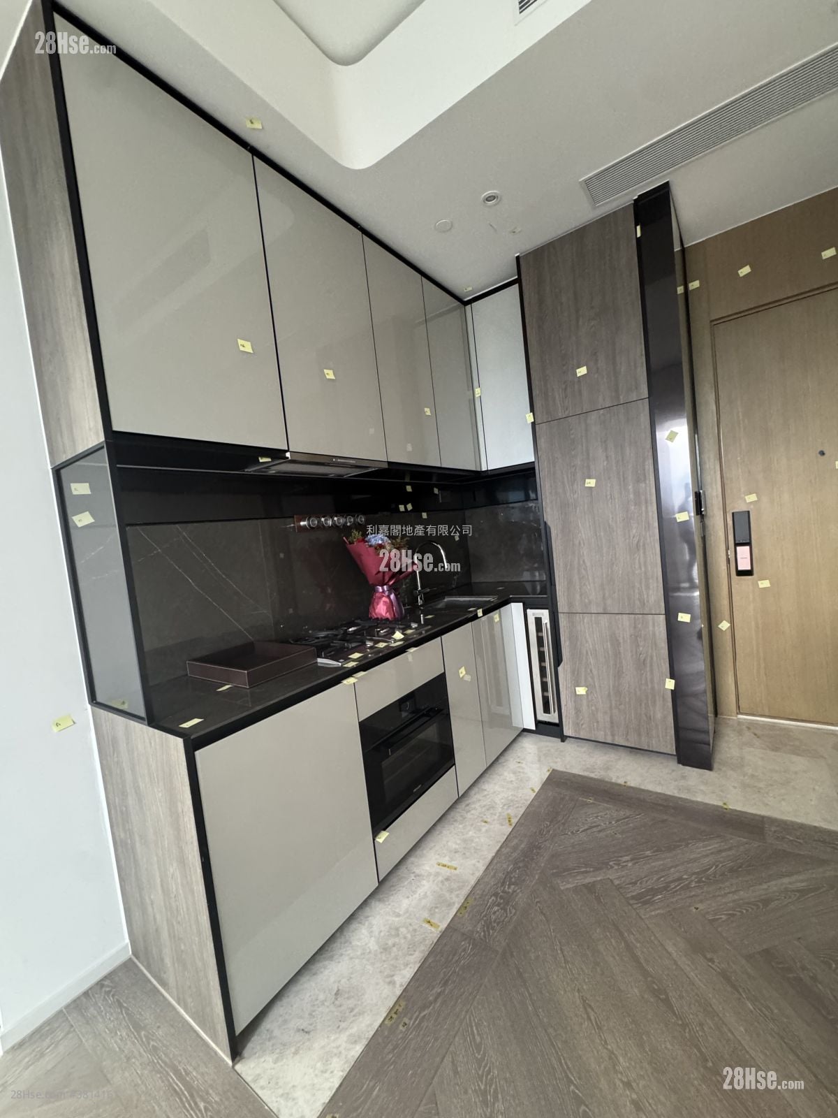 The Henley 租盘 3 房 , 2 浴室 778 平方尺