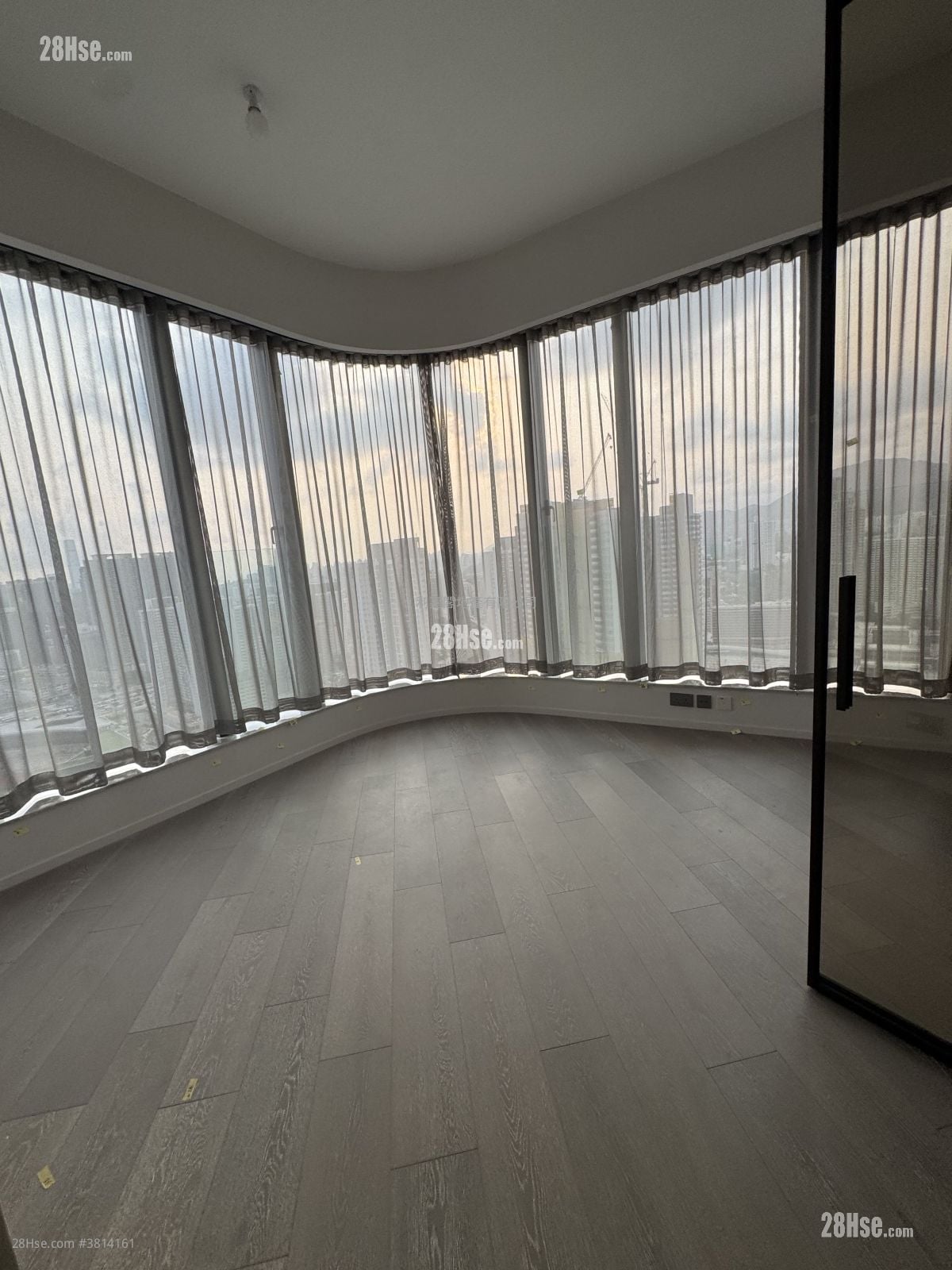 The Henley 租盘 3 房 , 2 浴室 778 平方尺