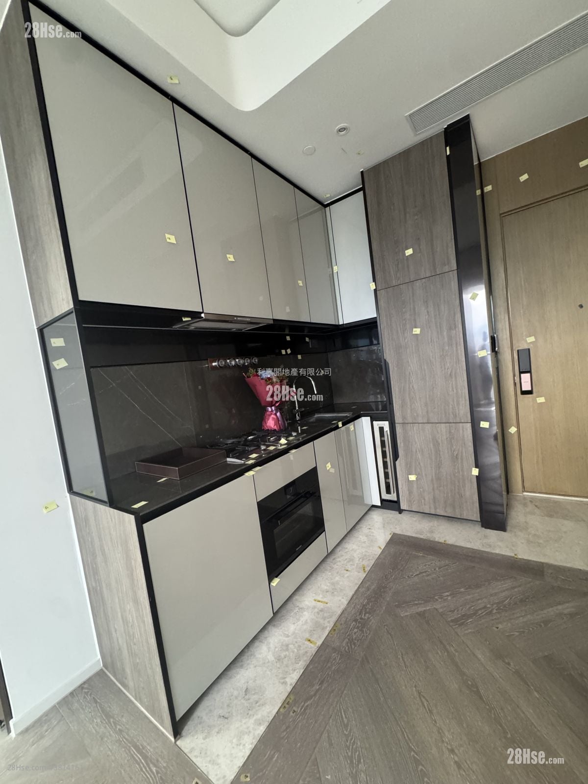 The Henley 租盘 3 房 , 2 浴室 778 平方尺