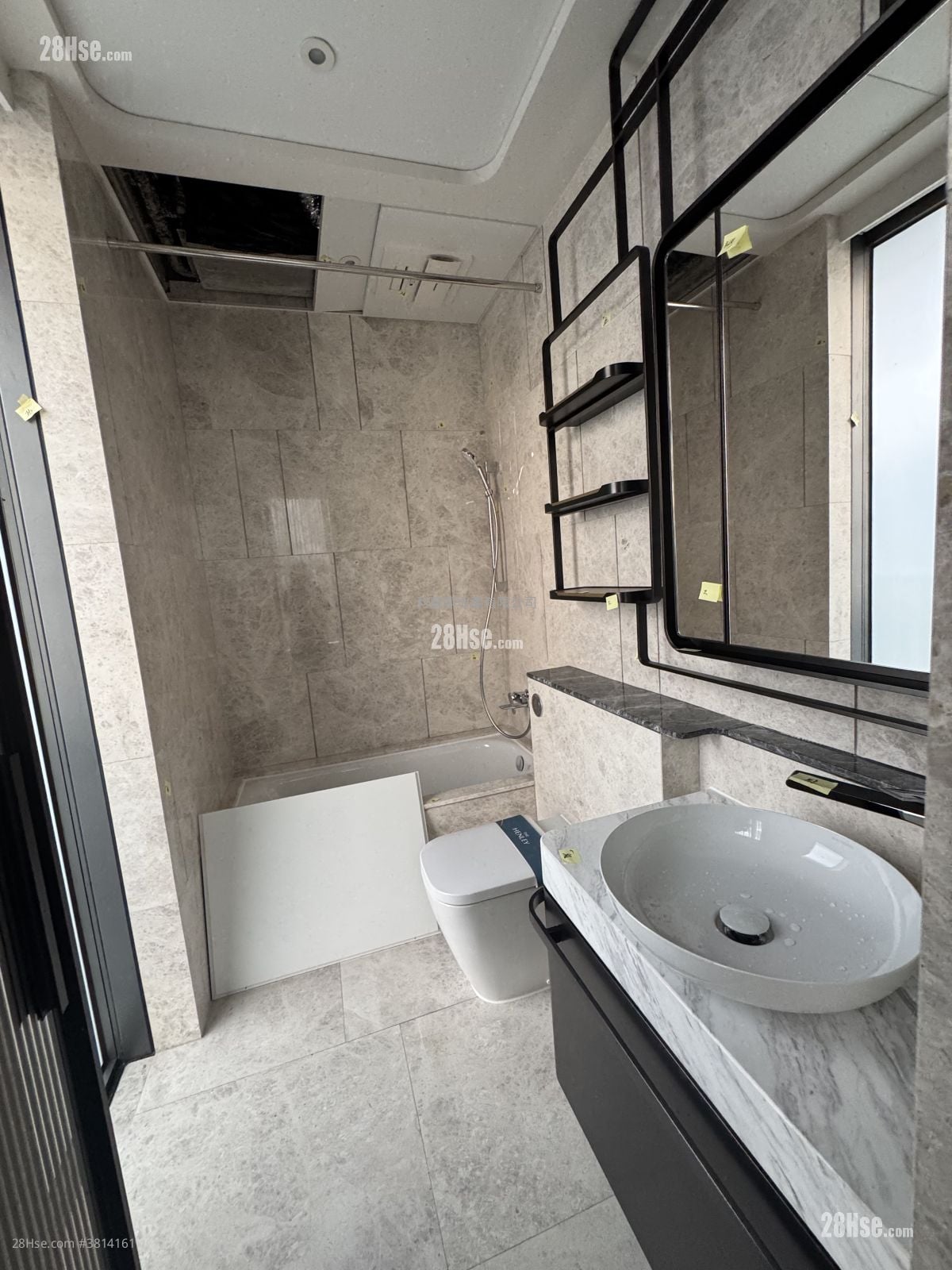 The Henley 租盘 3 房 , 2 浴室 778 平方尺