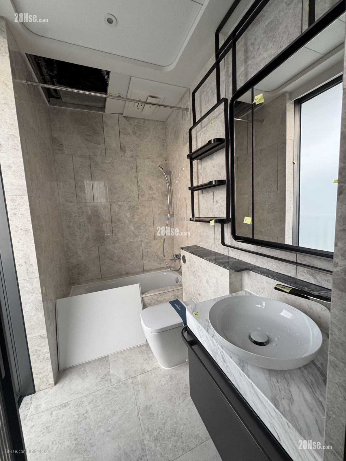 The Henley 租盘 3 房 , 2 浴室 778 平方尺