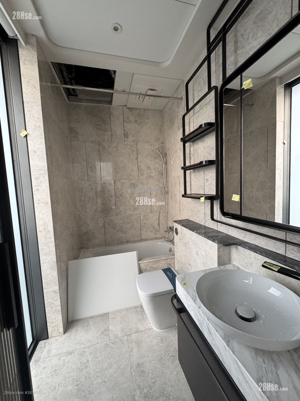 The Henley 租盘 3 房 , 2 浴室 778 平方尺