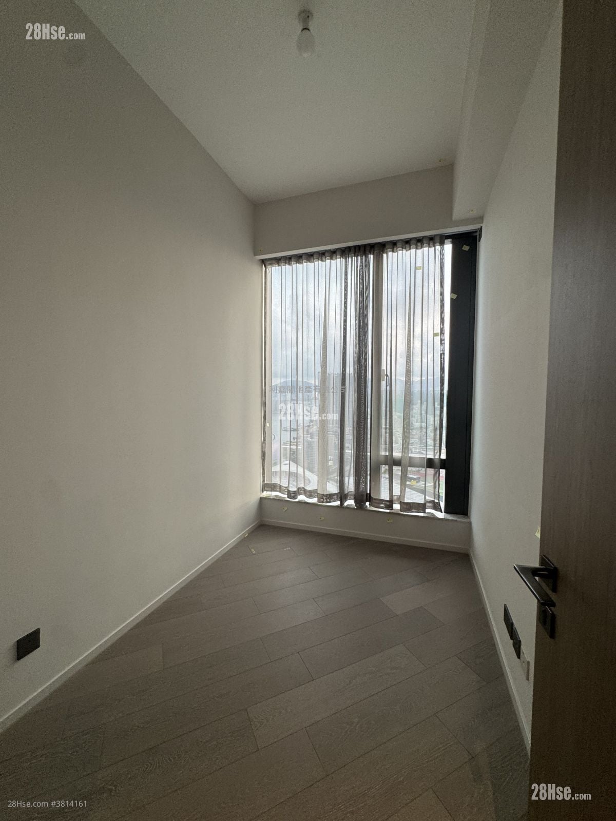 The Henley 租盘 3 房 , 2 浴室 778 平方尺