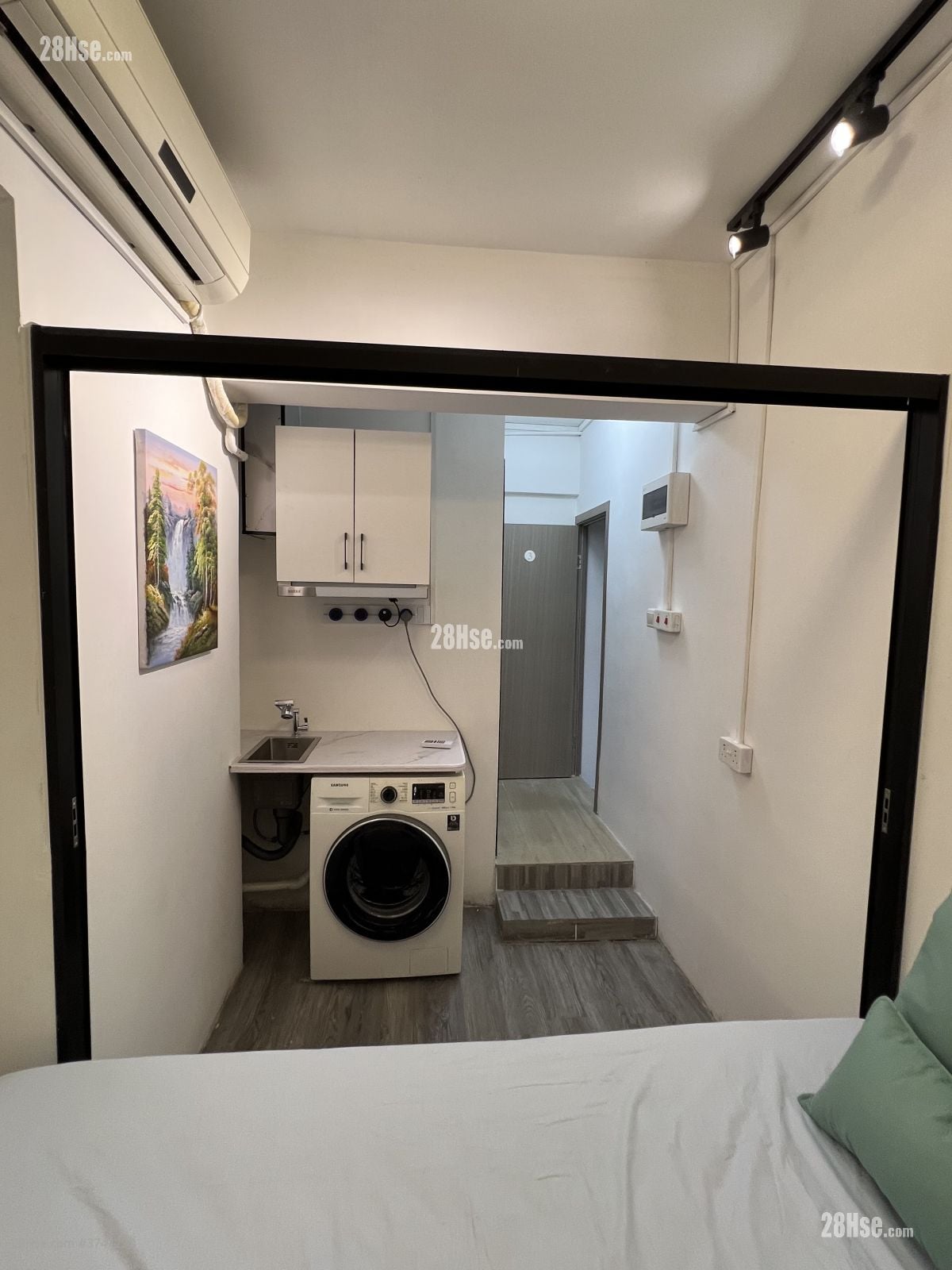 Wing Lee Building Rental 1 Bedroom , 1 Bathroom 150 ft²