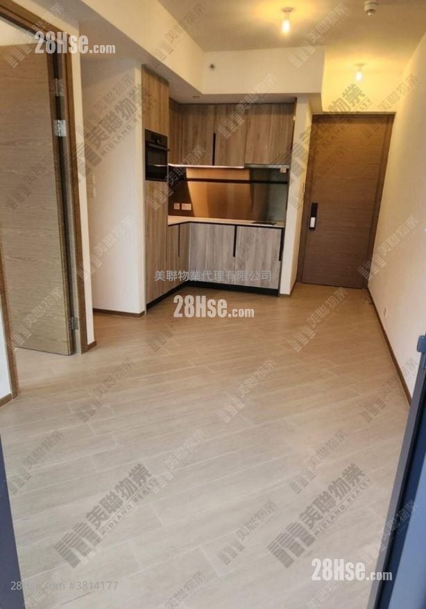 High Park Sell 1 Bedroom 320 ft²