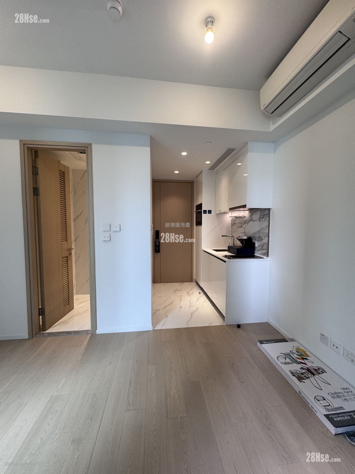 Double Coast 租盘 开放式间隔 , 1 浴室 249 平方尺