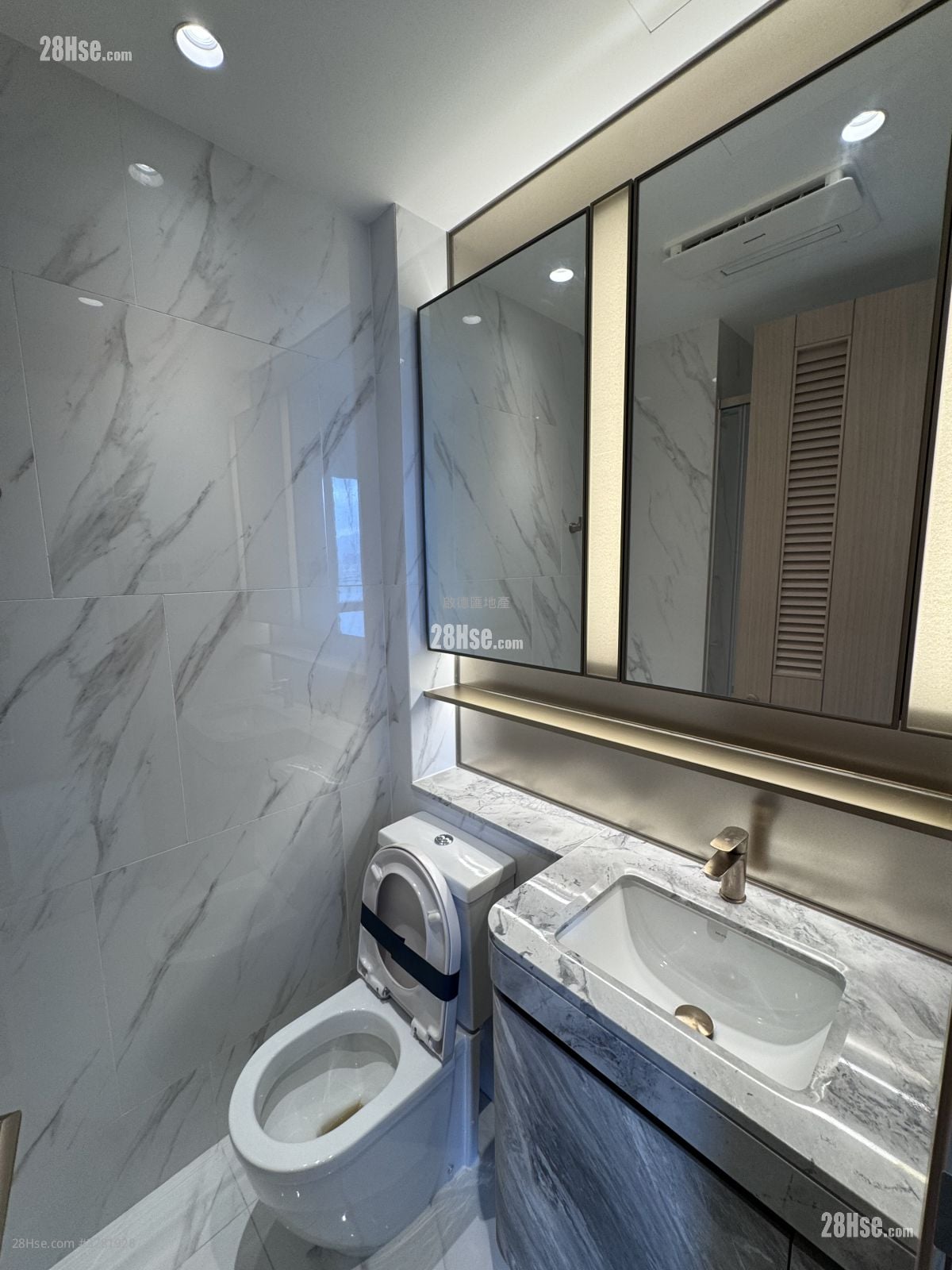 Double Coast 租盘 开放式间隔 , 1 浴室 249 平方尺