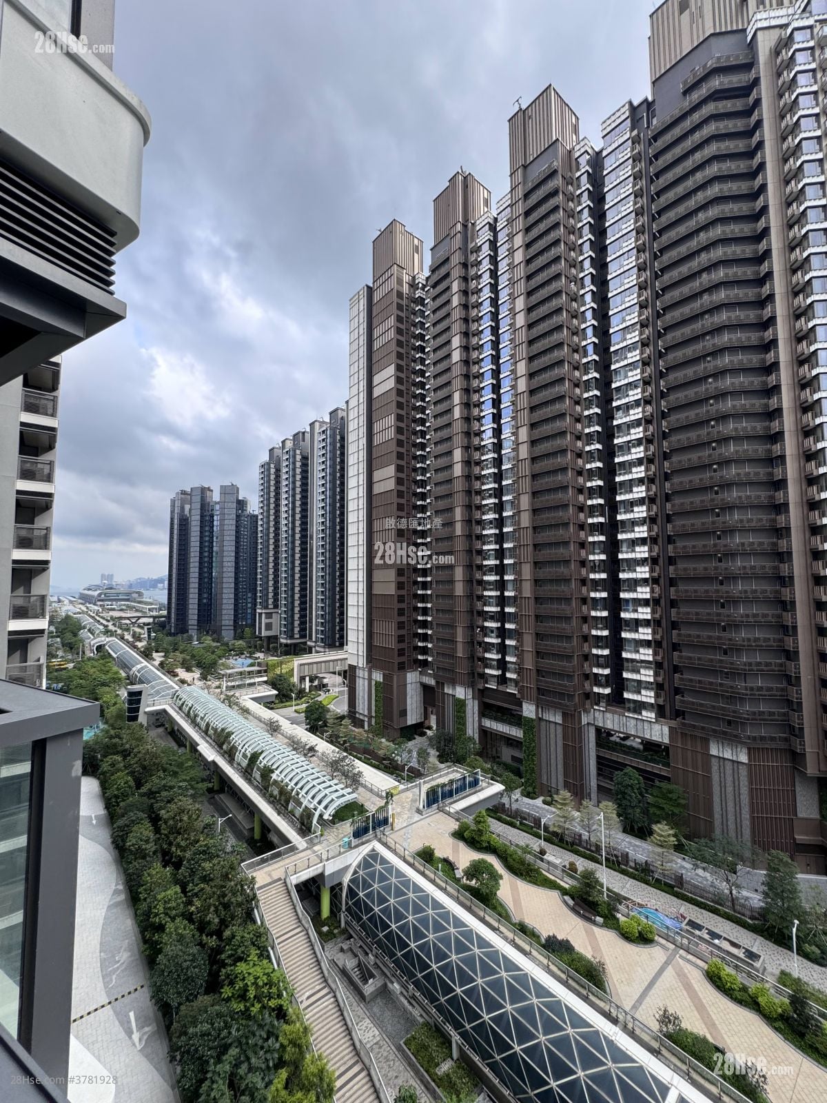 Double Coast 租盘 开放式间隔 , 1 浴室 249 平方尺