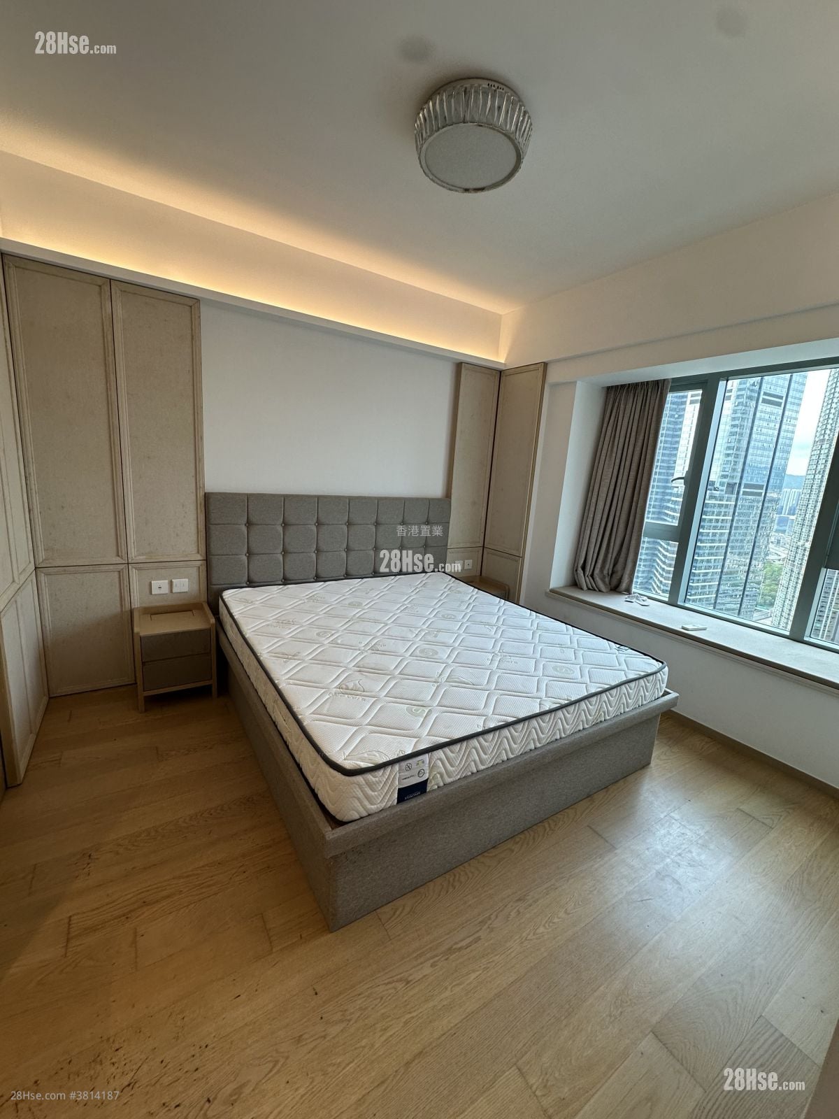 君临天下 租盘 3 房 , 3 浴室 1,054 平方尺